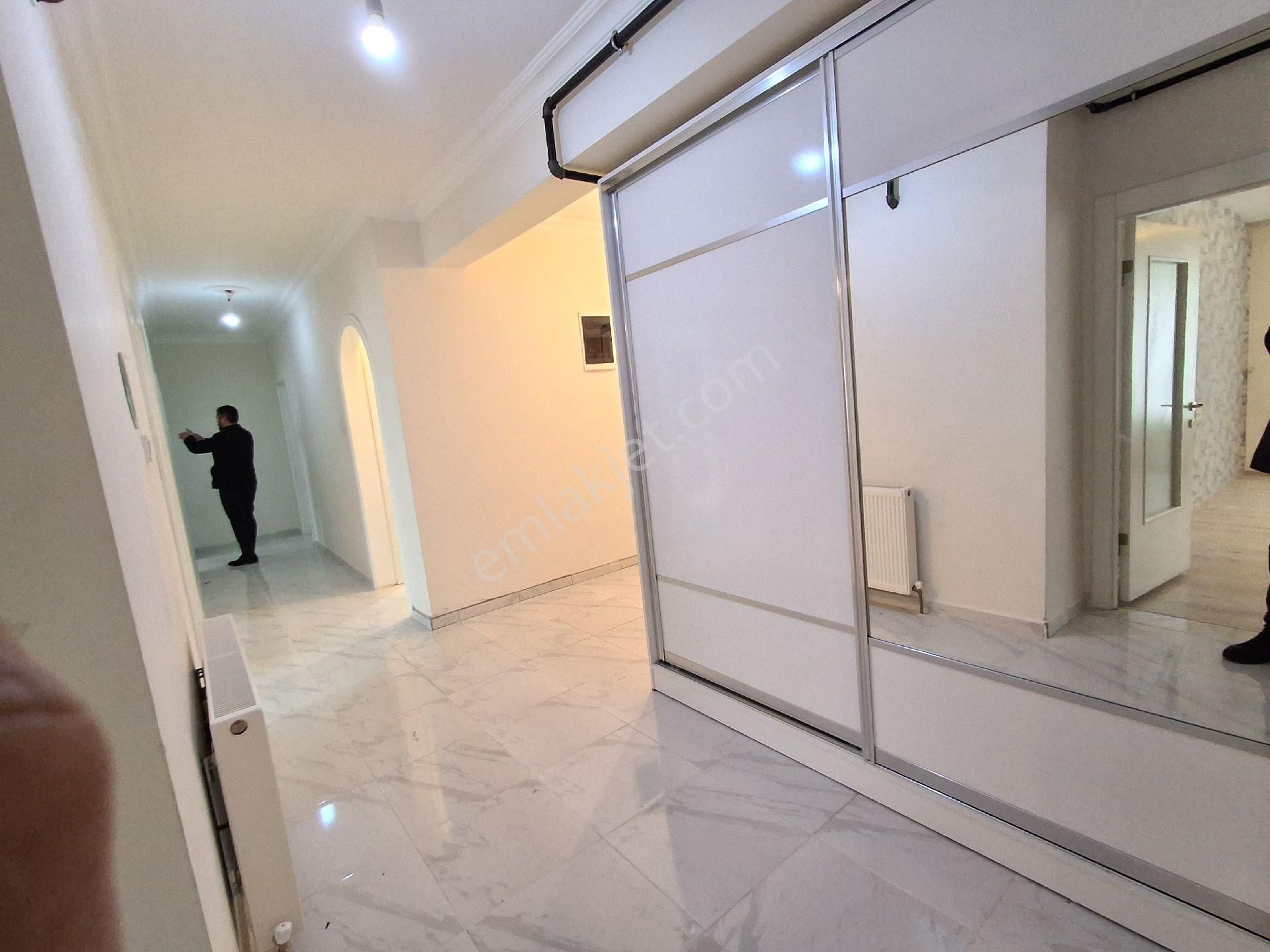 Karapürçek Atçifligi Yanı 3+1 Kot1 De Asansörlü Kombi Vestiyer Ç.banyolu - Görsel 27