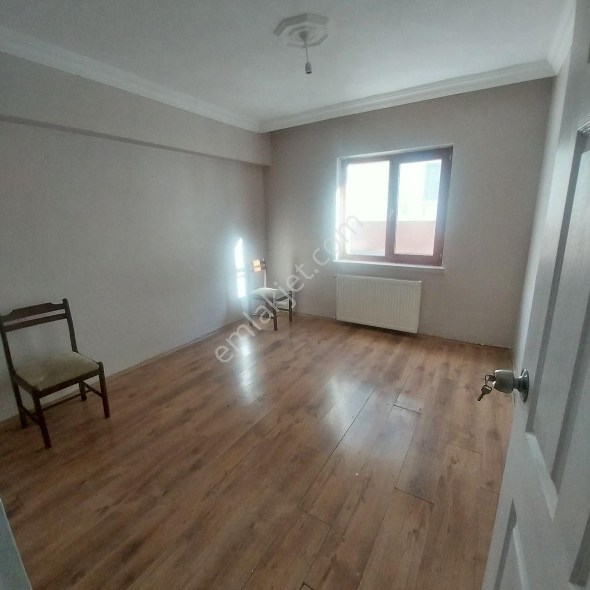 Elvan Mah. Cadde Üzerinde 3+1 Kiralık - Görsel 3