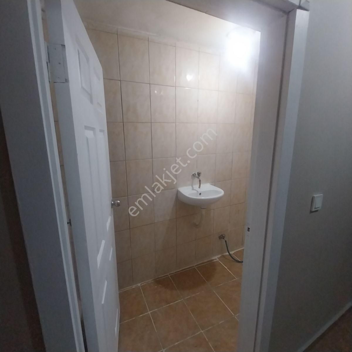 Elvan Mah. Cadde Üzerinde 3+1 Kiralık - Görsel 12
