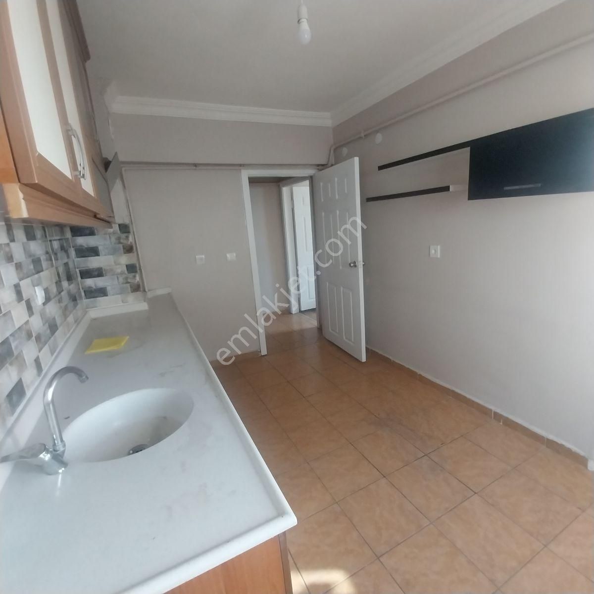 Elvan Mah. Cadde Üzerinde 3+1 Kiralık - Görsel 15