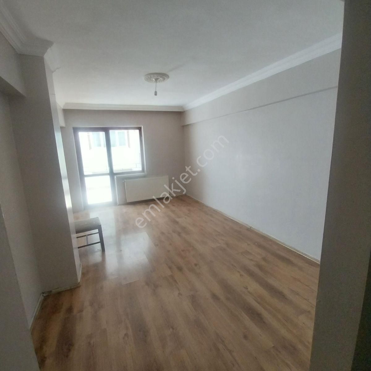Elvan Mah. Cadde Üzerinde 3+1 Kiralık - Görsel 18