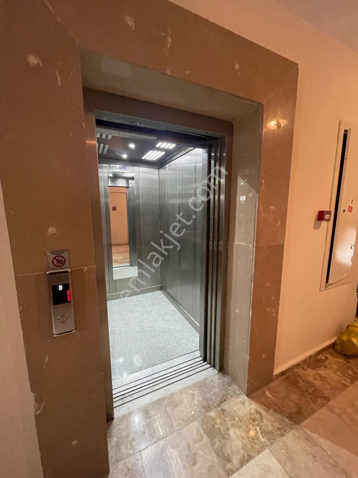 Afyon Üçok Emlaktan Battalgazi Mah Çetinkaya Toki De Satılık Arakat 2+1 Fırsat Daire - Görsel 5