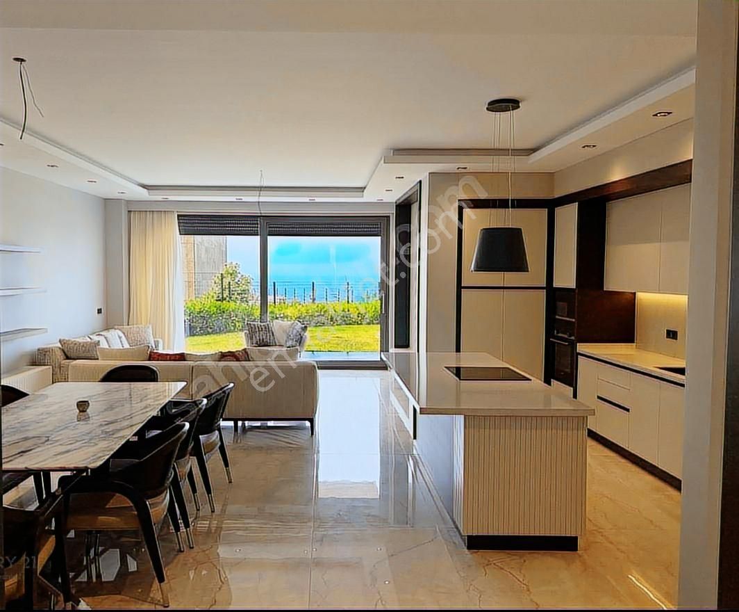 Yalıkavakta Deniz & Ada Manzaralı 750 M² Bahçeli Satılık Villa - Görsel 23