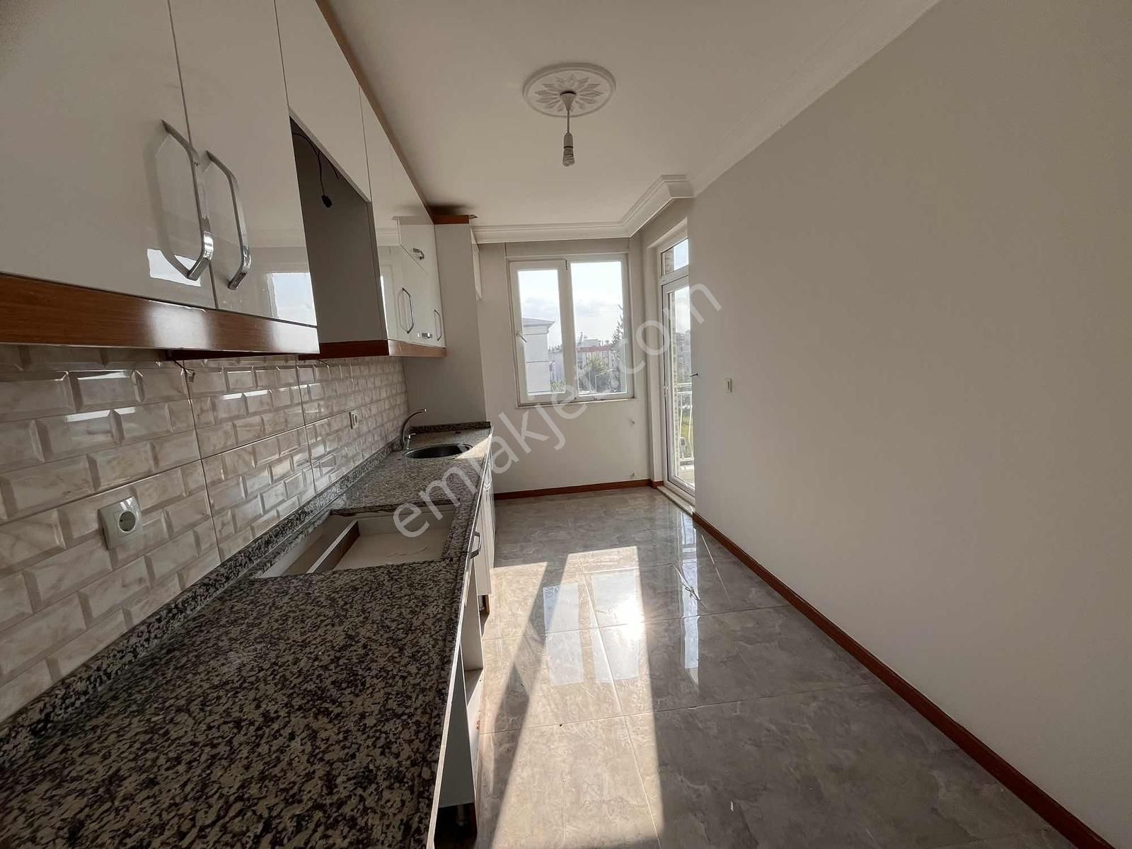 M. Akif Mah Katta Asansörlü Çatılı Masrafsız Daıre - Görsel 5