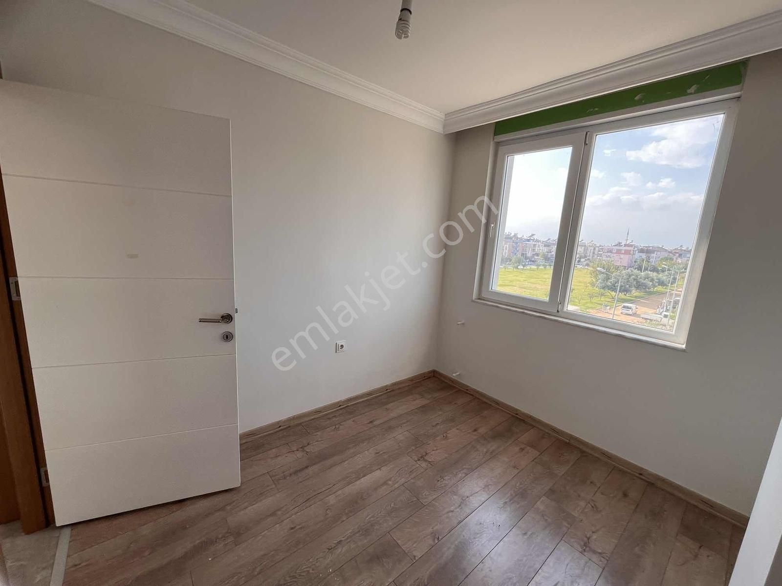 M. Akif Mah Katta Asansörlü Çatılı Masrafsız Daıre - Görsel 2