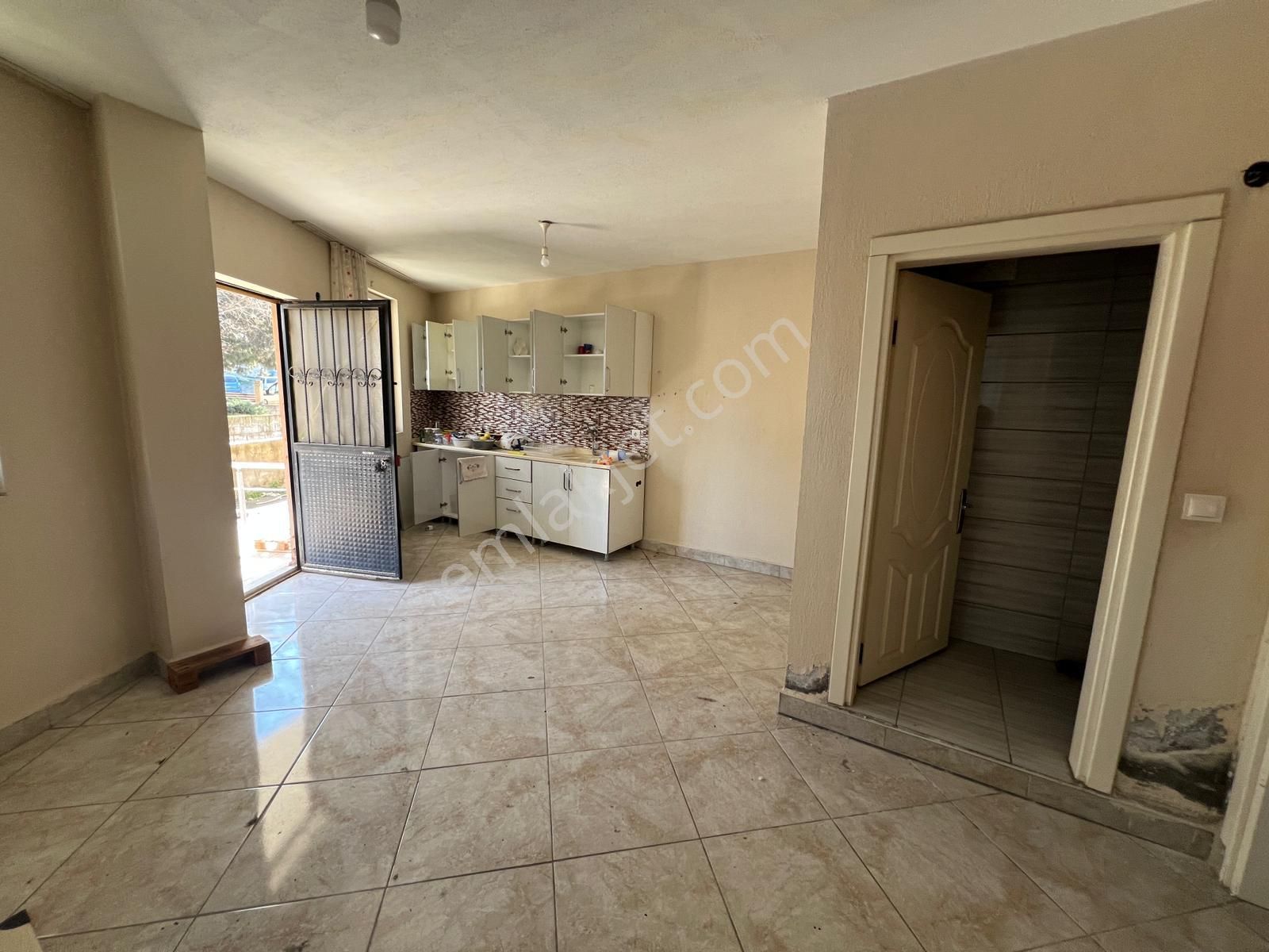 Milas Güneş Mahallesi Adliye Arkası Kiralık 1+1 Zemin Kat - Görsel 6