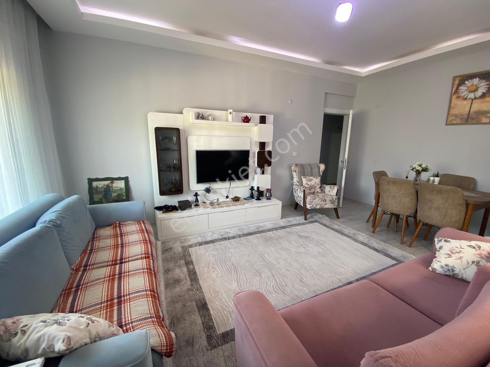 Saim Olcayto'dan Muhteşem Manzaralı 2+1 Geniş , Çift Balkonlu Daire - Görsel 17