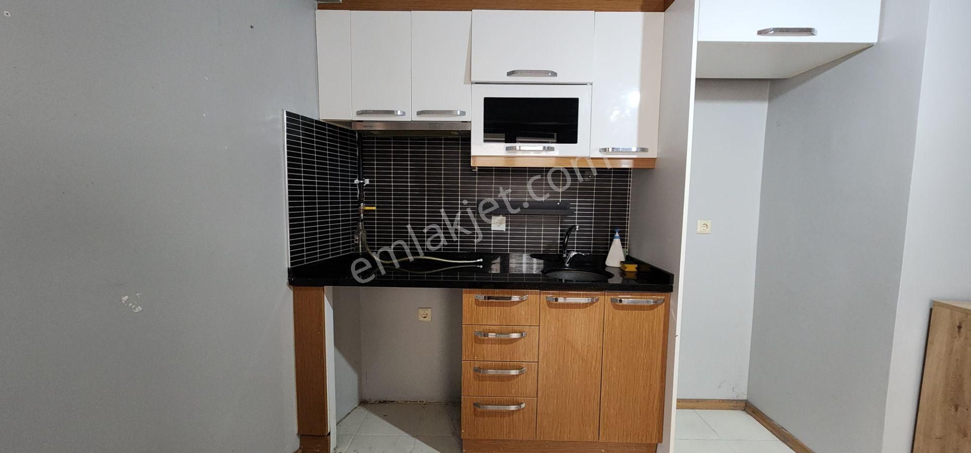 Bulgurlu Metro 1+1 Yeni Bina Ara Kat Kullanışlı Satılık Daire - Görsel 8