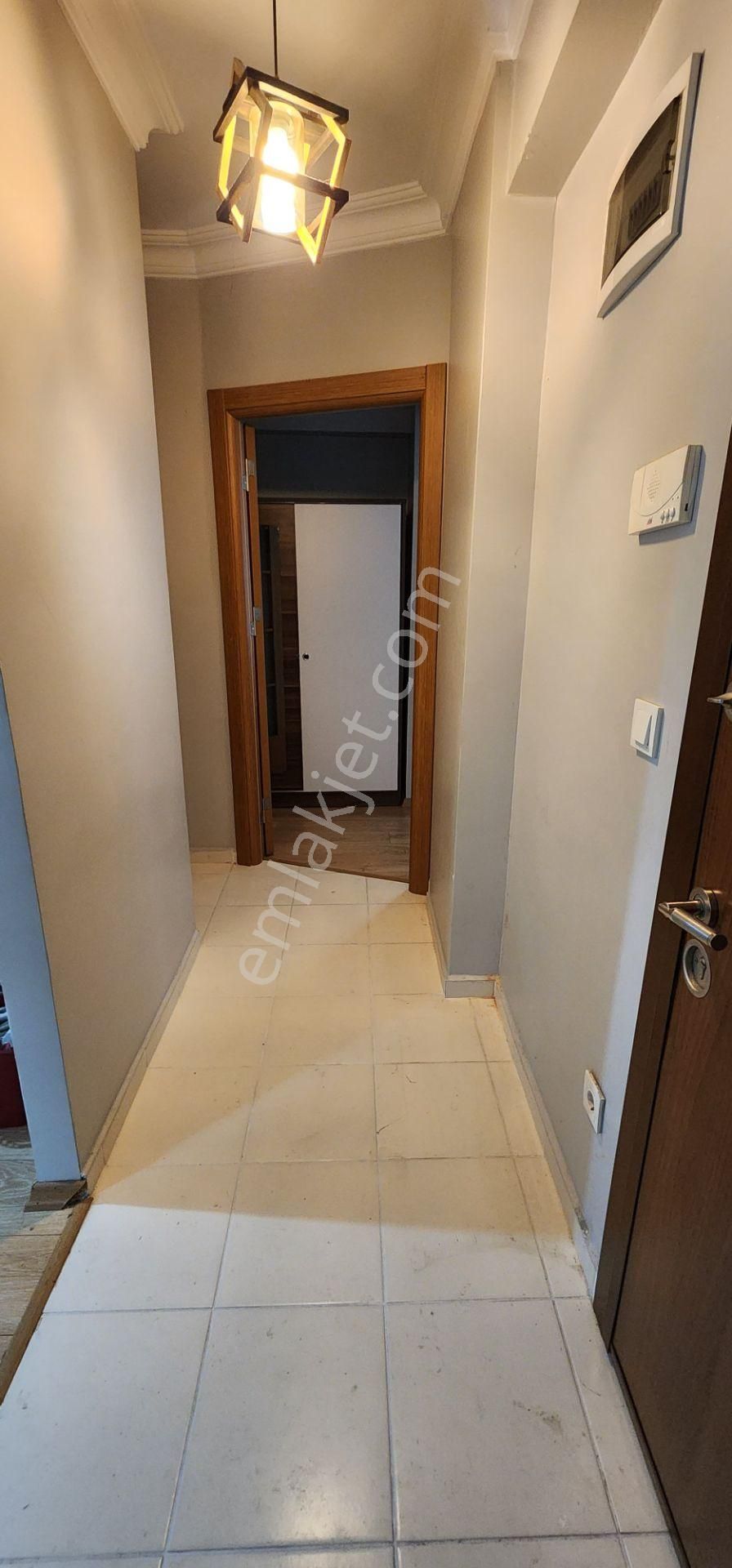 Bulgurlu Metro 1+1 Yeni Bina Ara Kat Kullanışlı Satılık Daire - Görsel 28