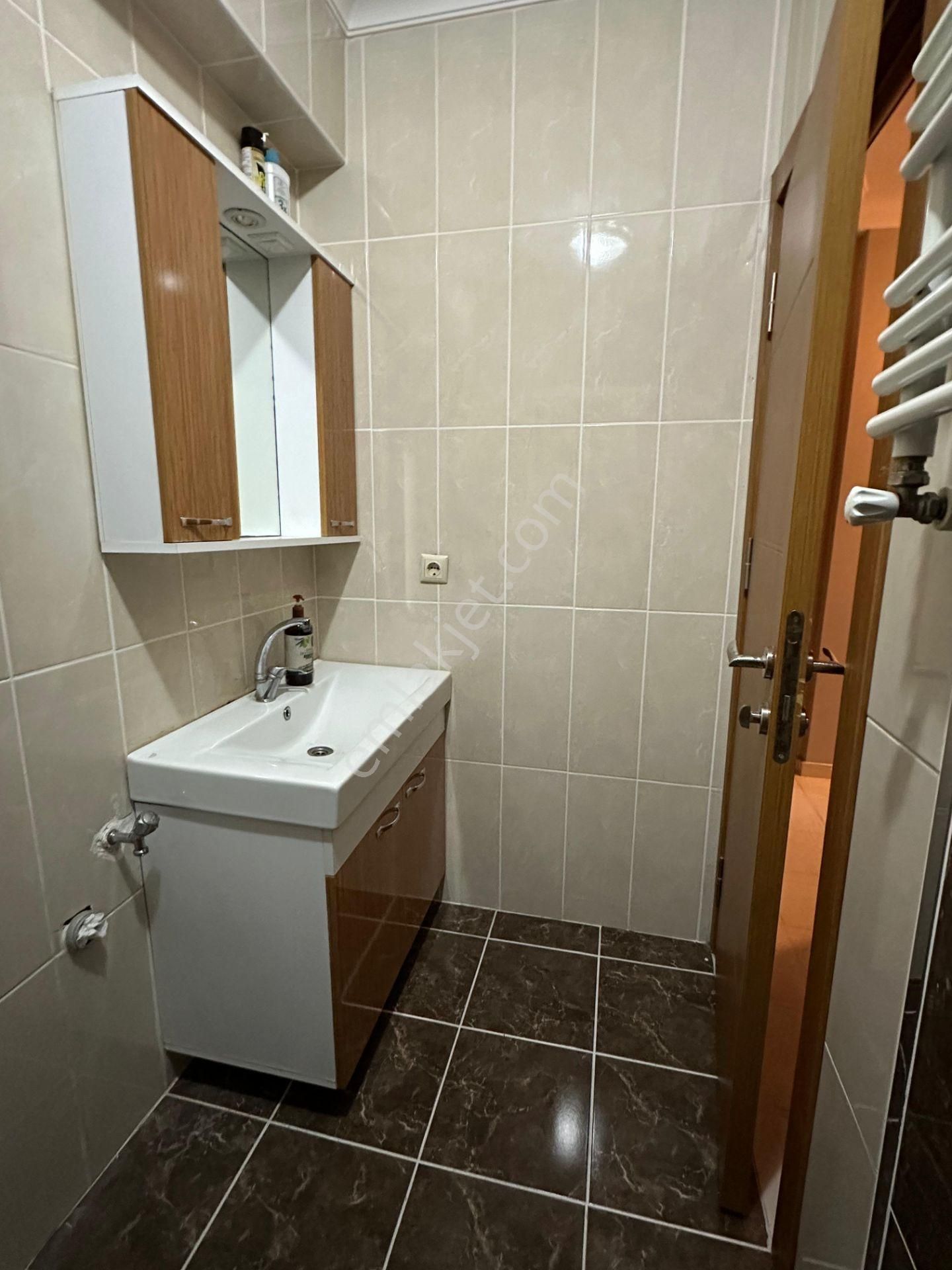 Bulgurlu Metro 1+1 Yeni Bina Ara Kat Kullanışlı Satılık Daire - Görsel 17