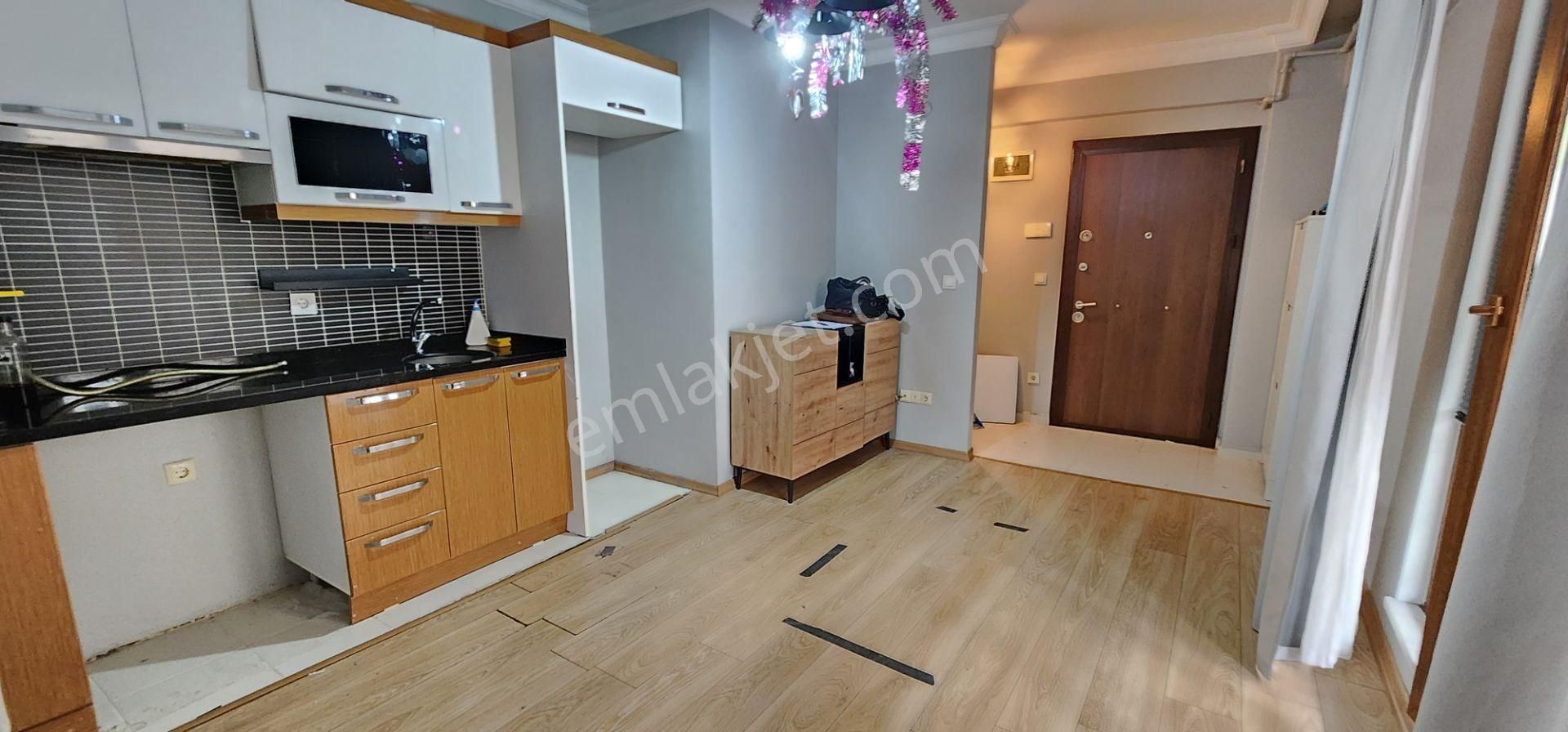 Bulgurlu Metro 1+1 Yeni Bina Ara Kat Kullanışlı Satılık Daire - Görsel 4