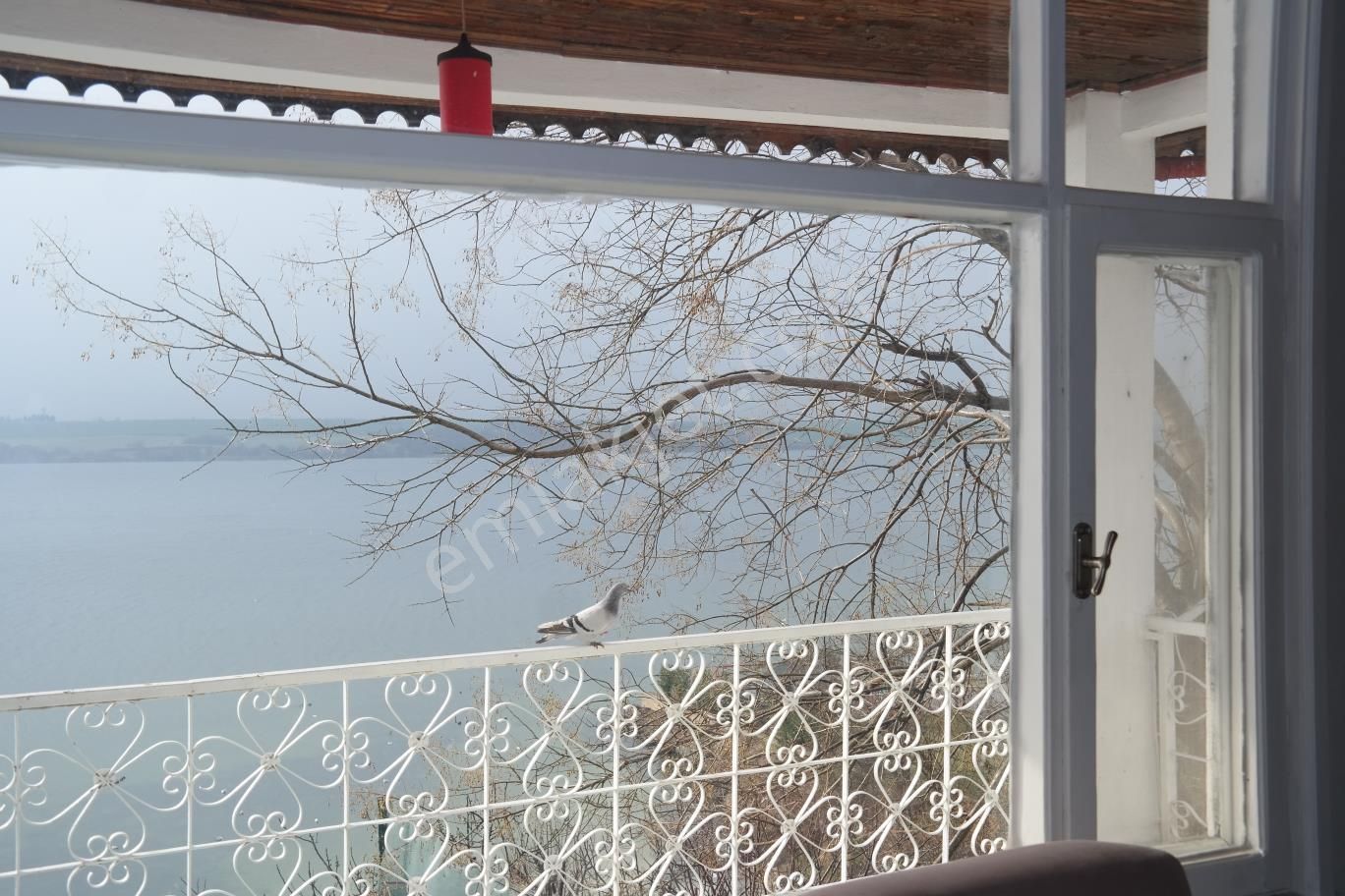 Küçükçekmece Göl Manzaralı Müstakil Komple Kiralık Bina - Görsel 4