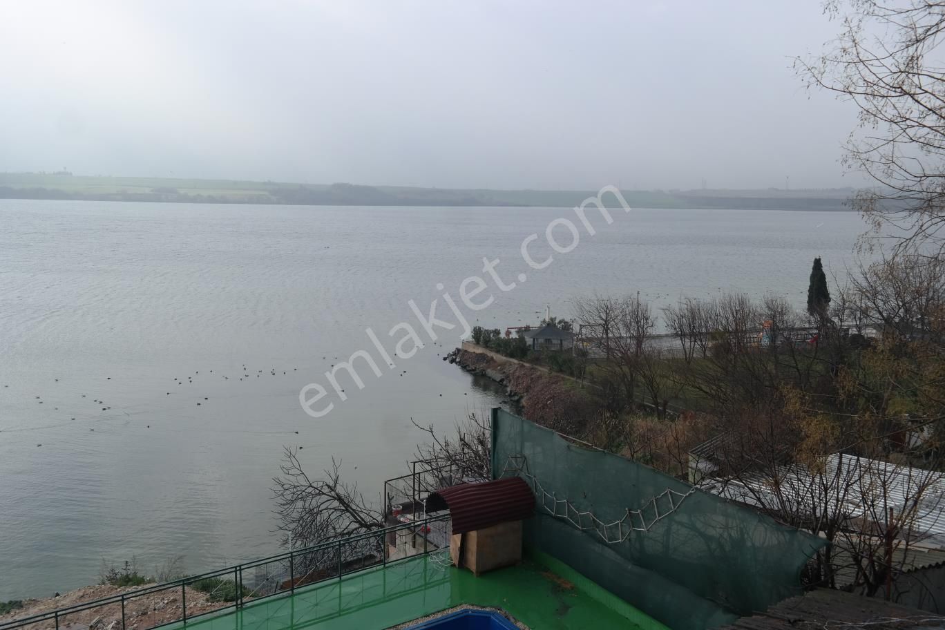 Küçükçekmece Göl Manzaralı Müstakil Komple Kiralık Bina - Görsel 16