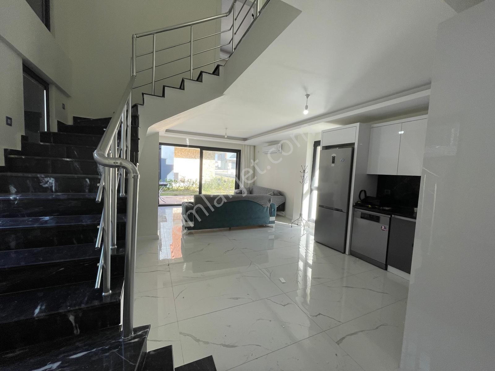 🏡 Kuşadası Güzelçamlı Lunar Mahal Sitesi’nde 3+1 Lüks Dubleks Villa - Görsel 3