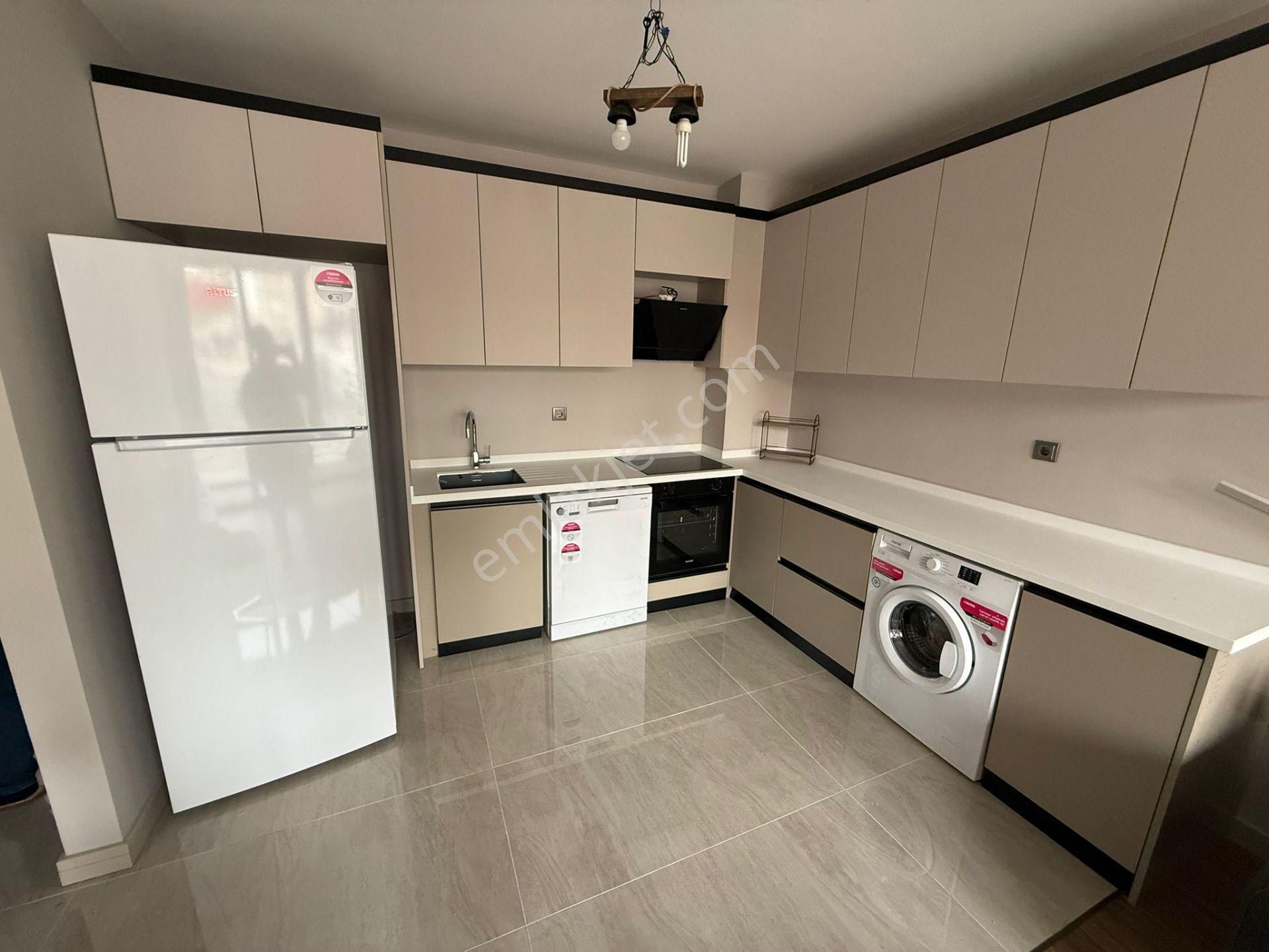 Rıza Acar'dan Meydan Çakılar Sitesinde Eşyalı 1+1 Kiralık Daire - Görsel 10