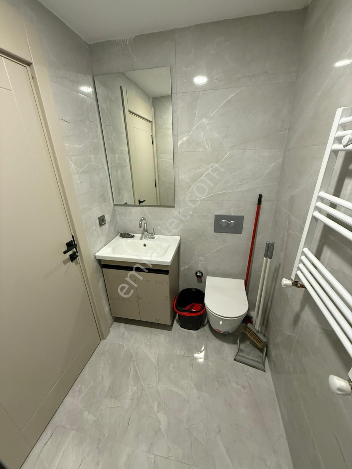 Rıza Acar'dan Meydan Çakılar Sitesinde Eşyalı 1+1 Kiralık Daire - Görsel 29