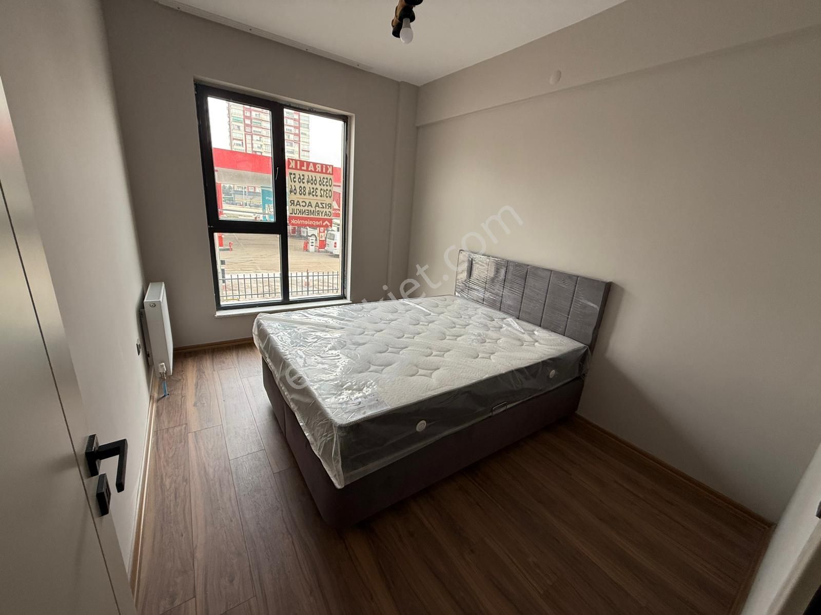 Rıza Acar'dan Meydan Çakılar Sitesinde Eşyalı 1+1 Kiralık Daire - Görsel 4