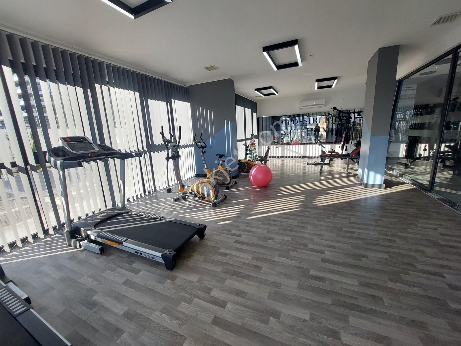 Alanya Oba'da Full Aktiviteli Sitede Satılık Eşyalı 1+1 Daire - Görsel 34