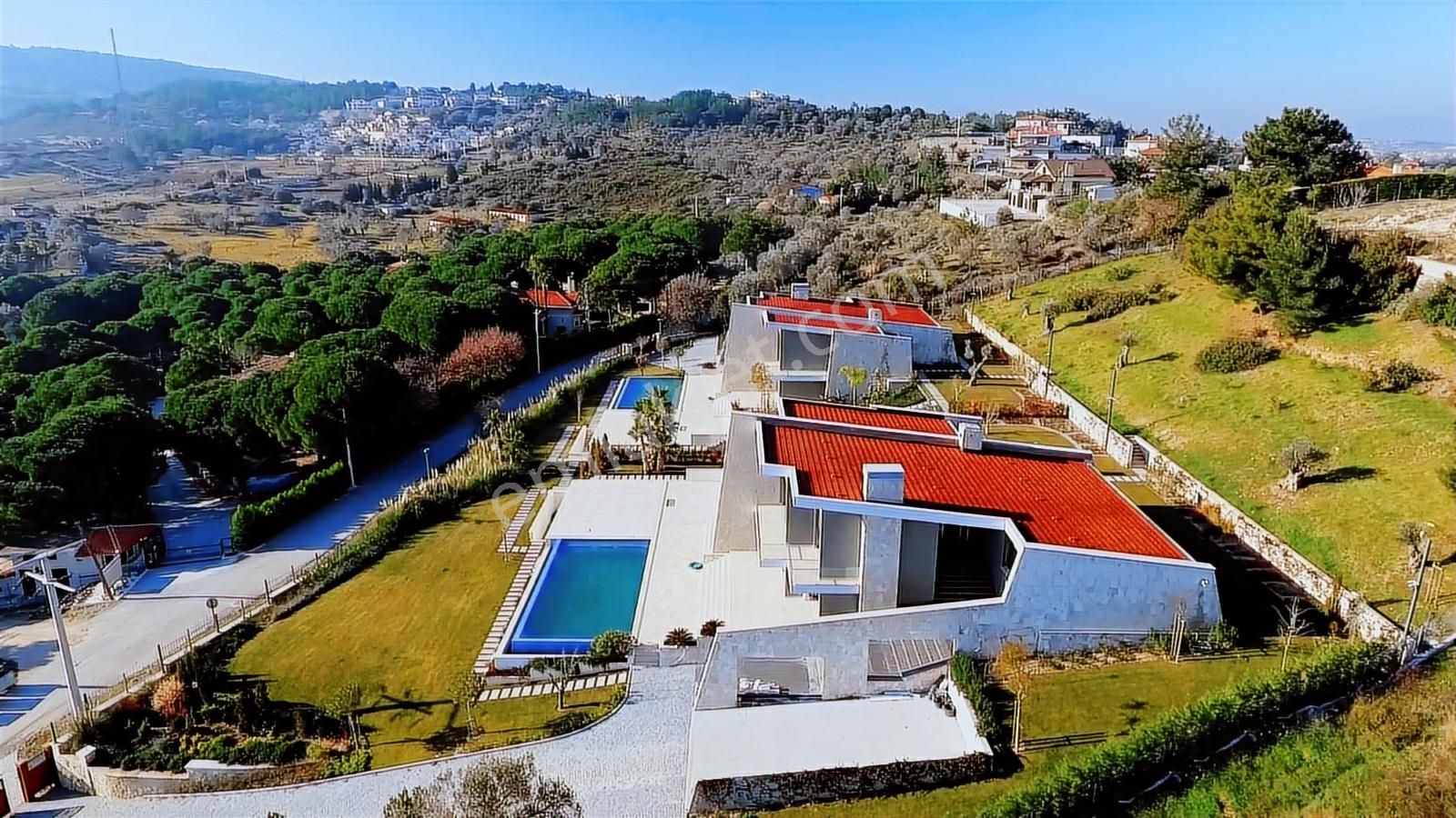 Urla Keklikte'de, 3300 M2 Arsa İçinde Malikane Rezerve'den - Görsel 11