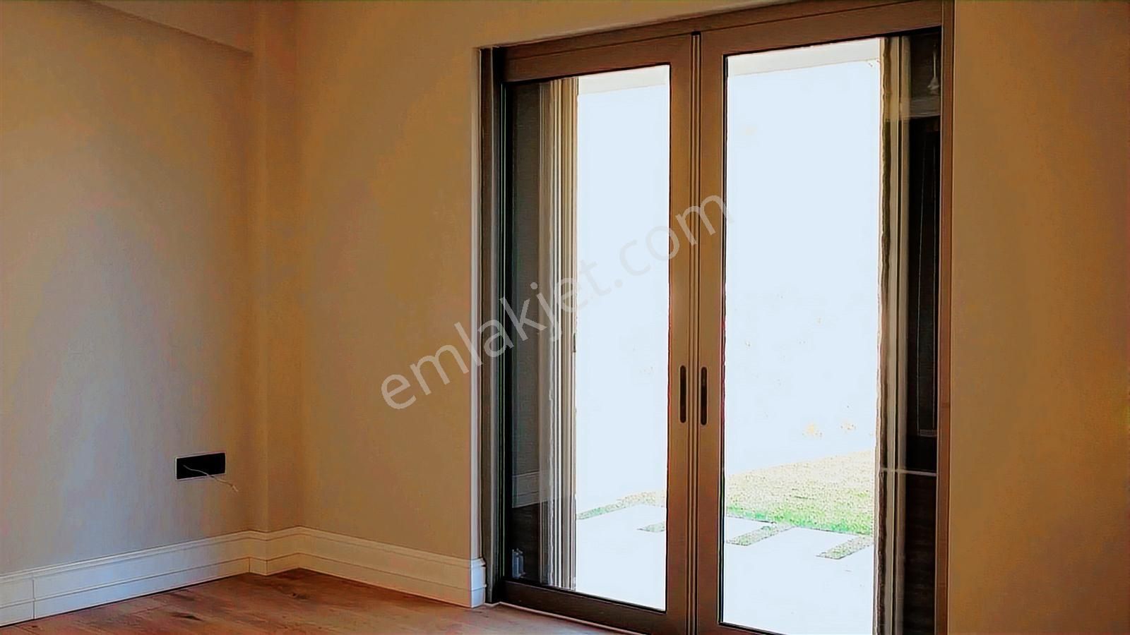 Urla Keklikte'de, 3300 M2 Arsa İçinde Malikane Rezerve'den - Görsel 5