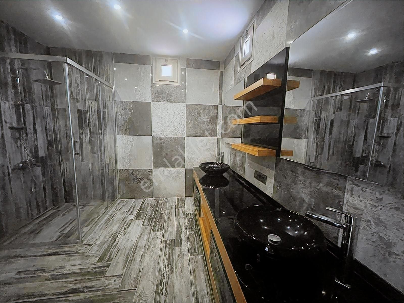 Urla Kekliktepe'de Sitede Özel Havuzlu Modern Villa Rezerve'den - Görsel 21