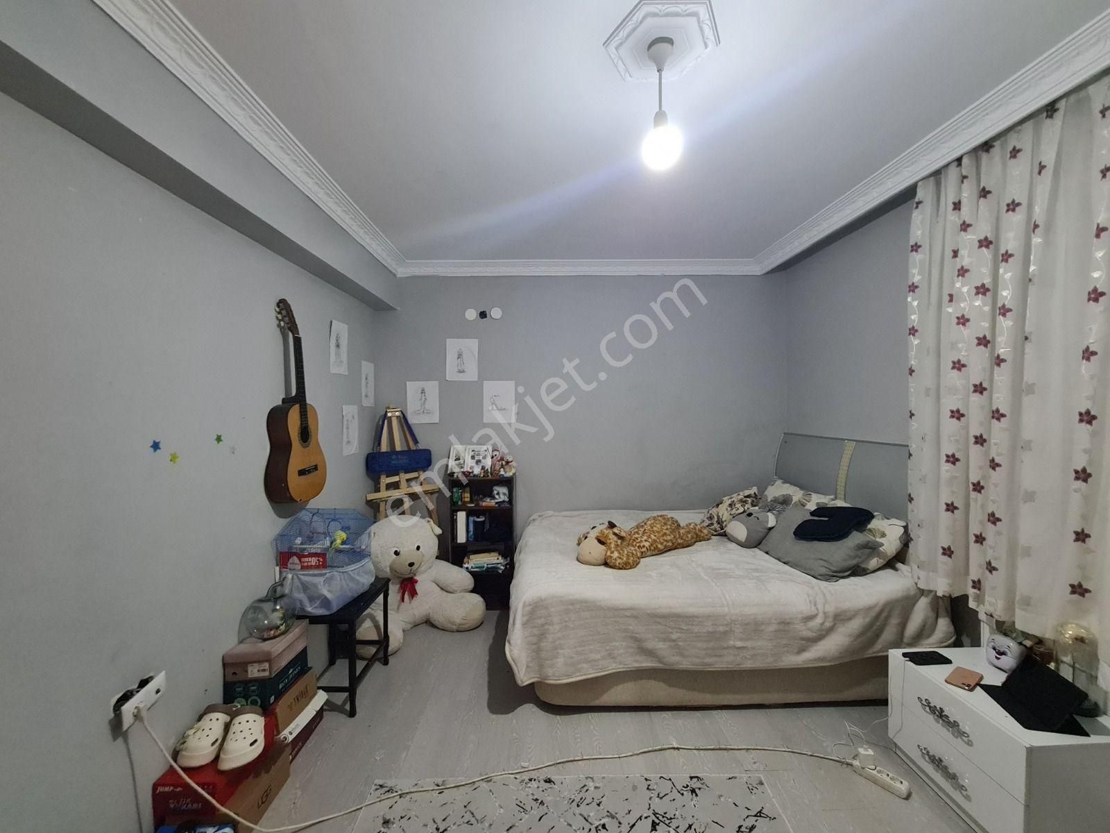 Öğretmenler Parkı Yakını Kat Konumunda Arakat Geniş 3+1 Daire - Görsel 13