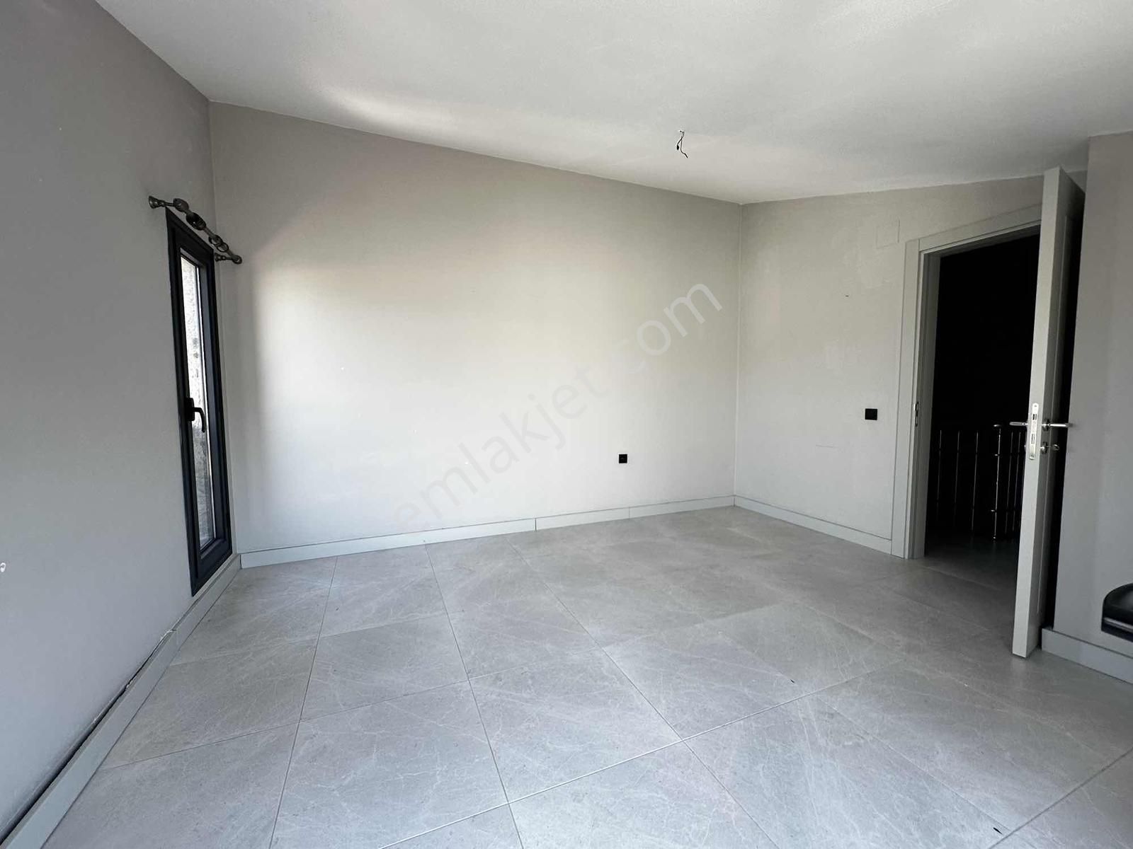 Zeytinalanı Merkezde Kapalı Otoparklı Villa Rezerve'den.. - Görsel 19