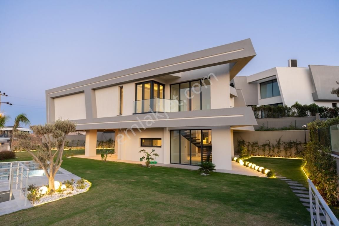 Denize 300 Mt. Marina Ve Deniz Manzaralı Villa Rezerve'den.. - Görsel 18