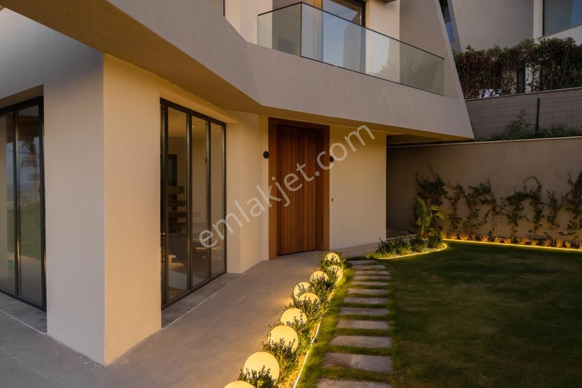 Denize 300 Mt. Marina Ve Deniz Manzaralı Villa Rezerve'den.. - Görsel 6