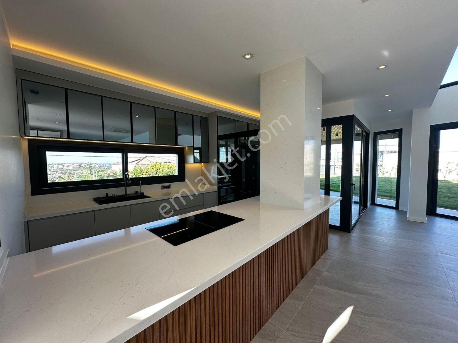 Denize 300 Mt. Marina Ve Deniz Manzaralı Villa Rezerve'den.. - Görsel 12