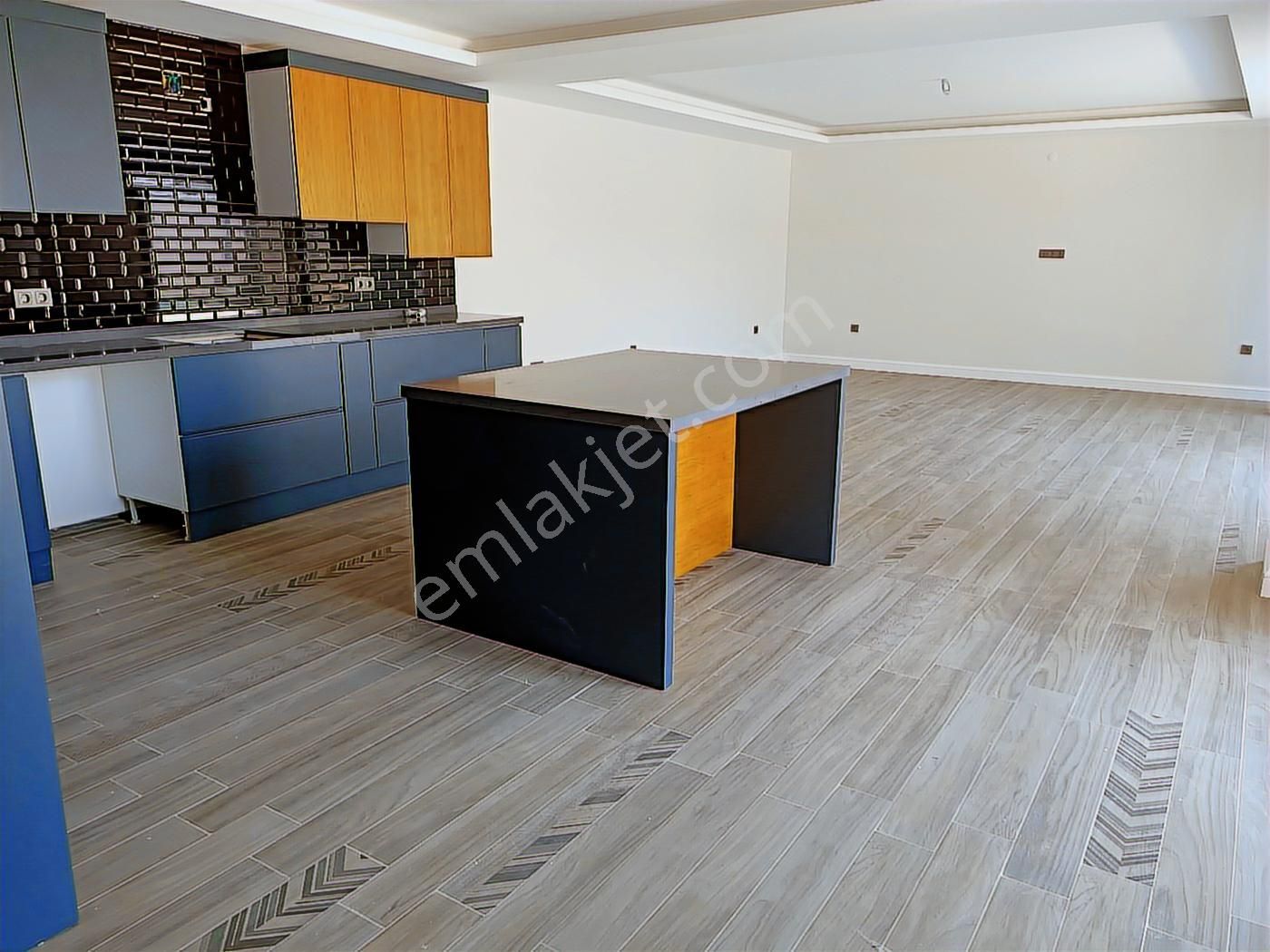 Urla'da Büyük Fırsat !! Muhteşem Villa - Görsel 28