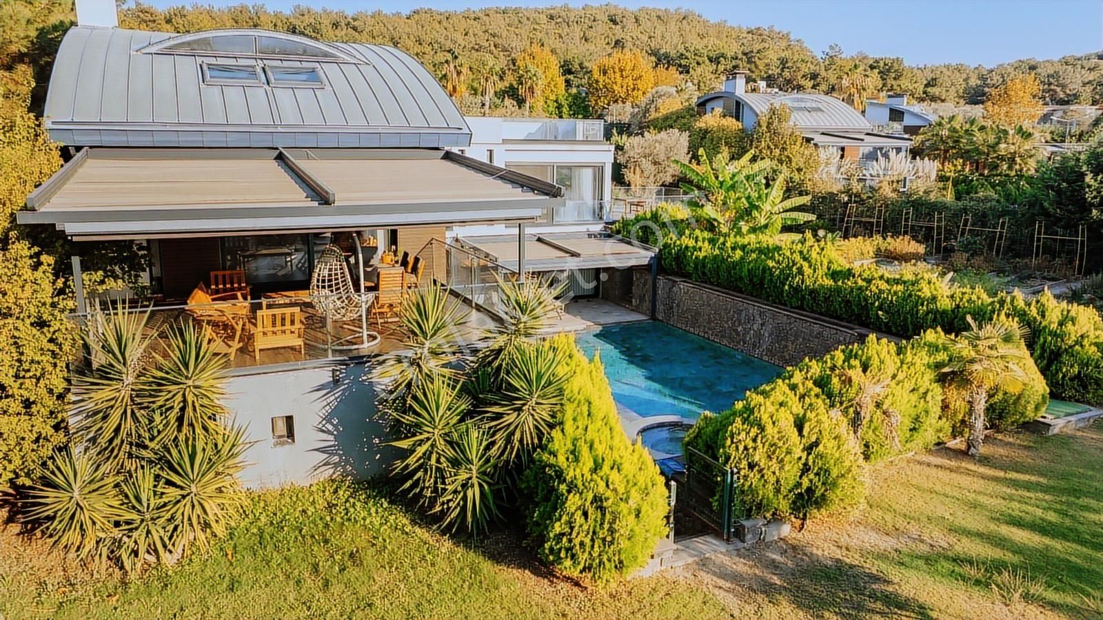 Urla'da Büyük Fırsat !! Muhteşem Villa - Görsel 35