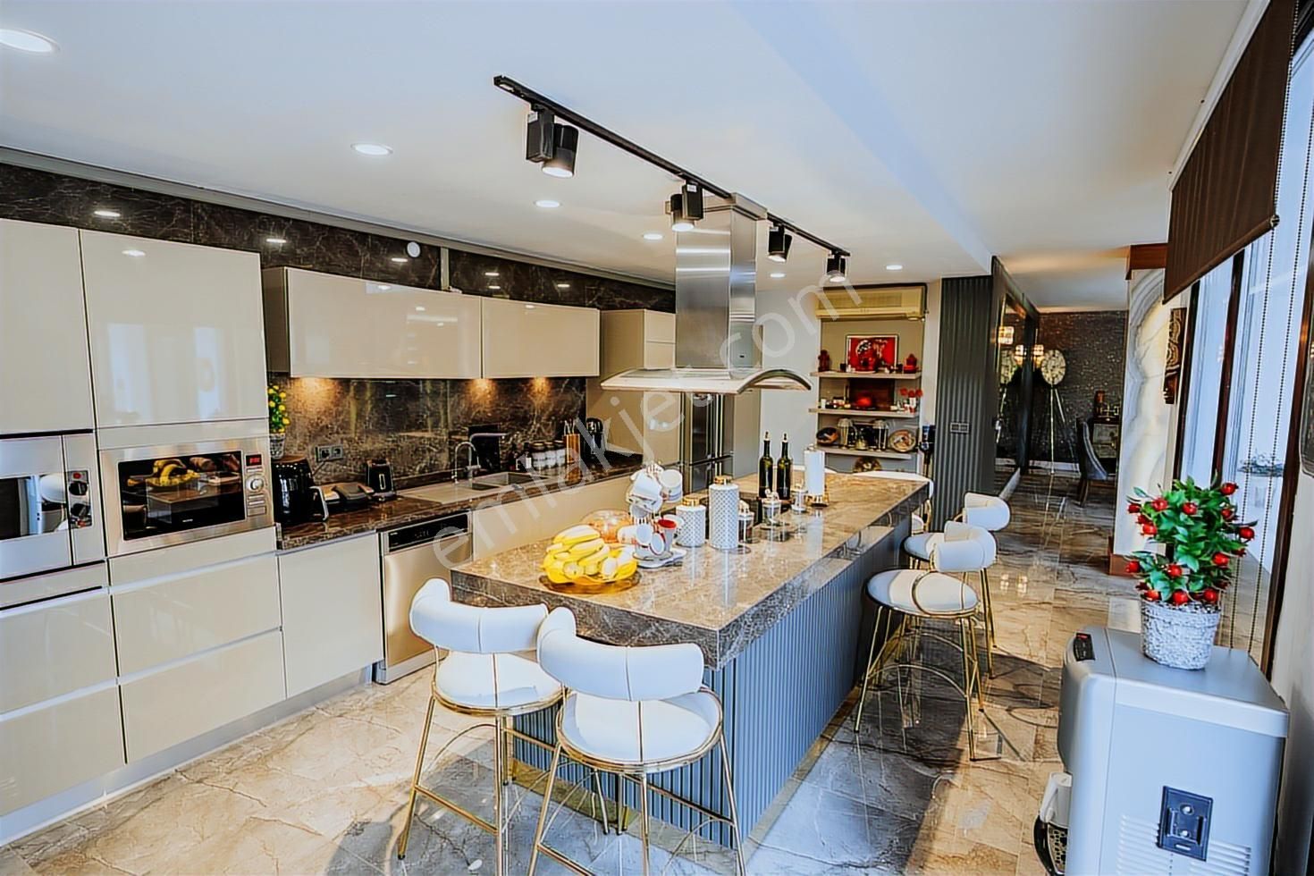 Son Fırsat !! 7 Oda 3 Salon Malikane Rezerve'den - Görsel 19