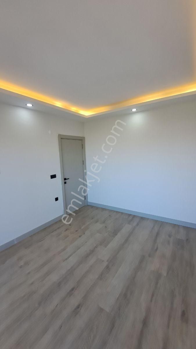 Kuşadası Değirmendere'de Yeni Sitede Manzaralı 2+1 Ara Kat! - Görsel 8