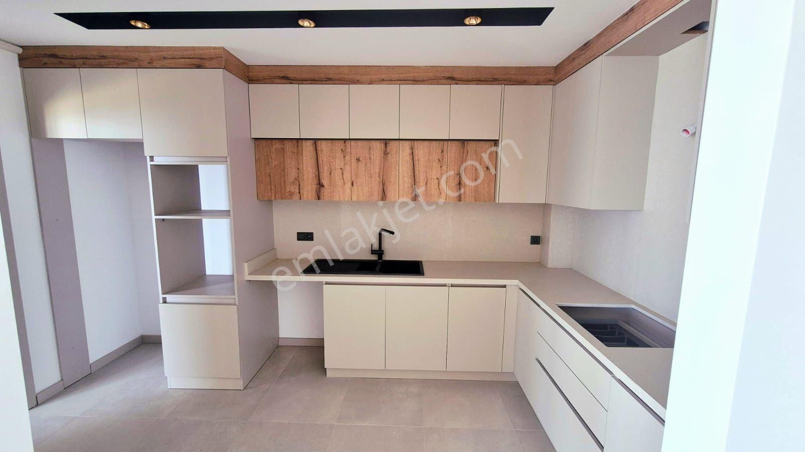 Panoramik Deniz Manzaralı Satılık 3+1 - Görsel 14