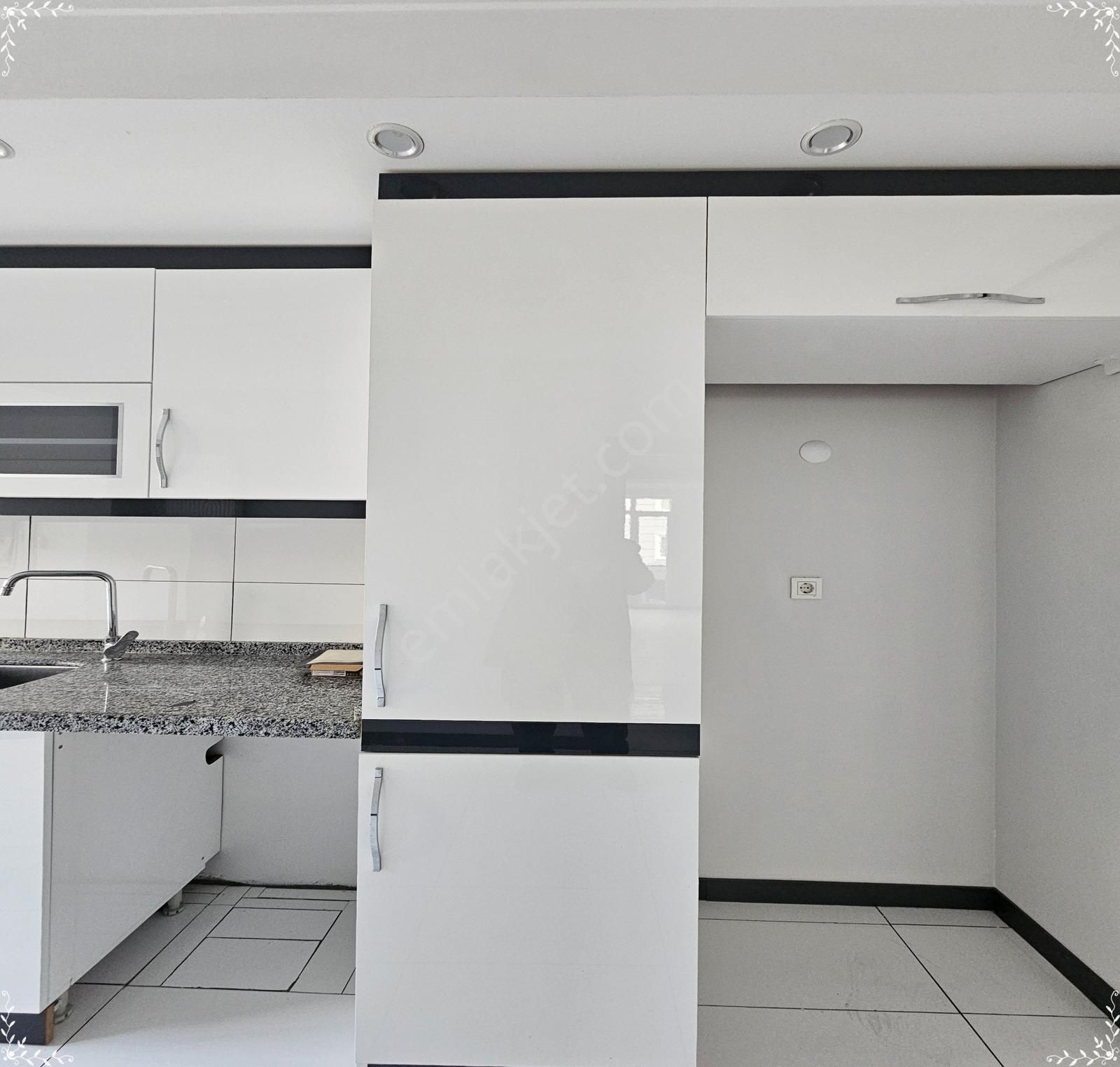 Beylikdüzü Yakuplu Mh Metrobüs 20 Dk Sıfır Binada 3+1 Aydınlık D - Görsel 22