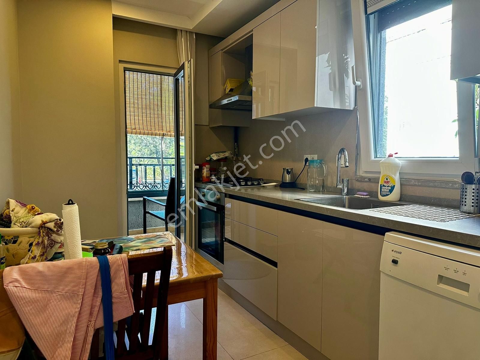 Koru Manzaralı Sıfır 1.kat 3+1 115m2 K. Otoparklı E.banyolu - Görsel 18