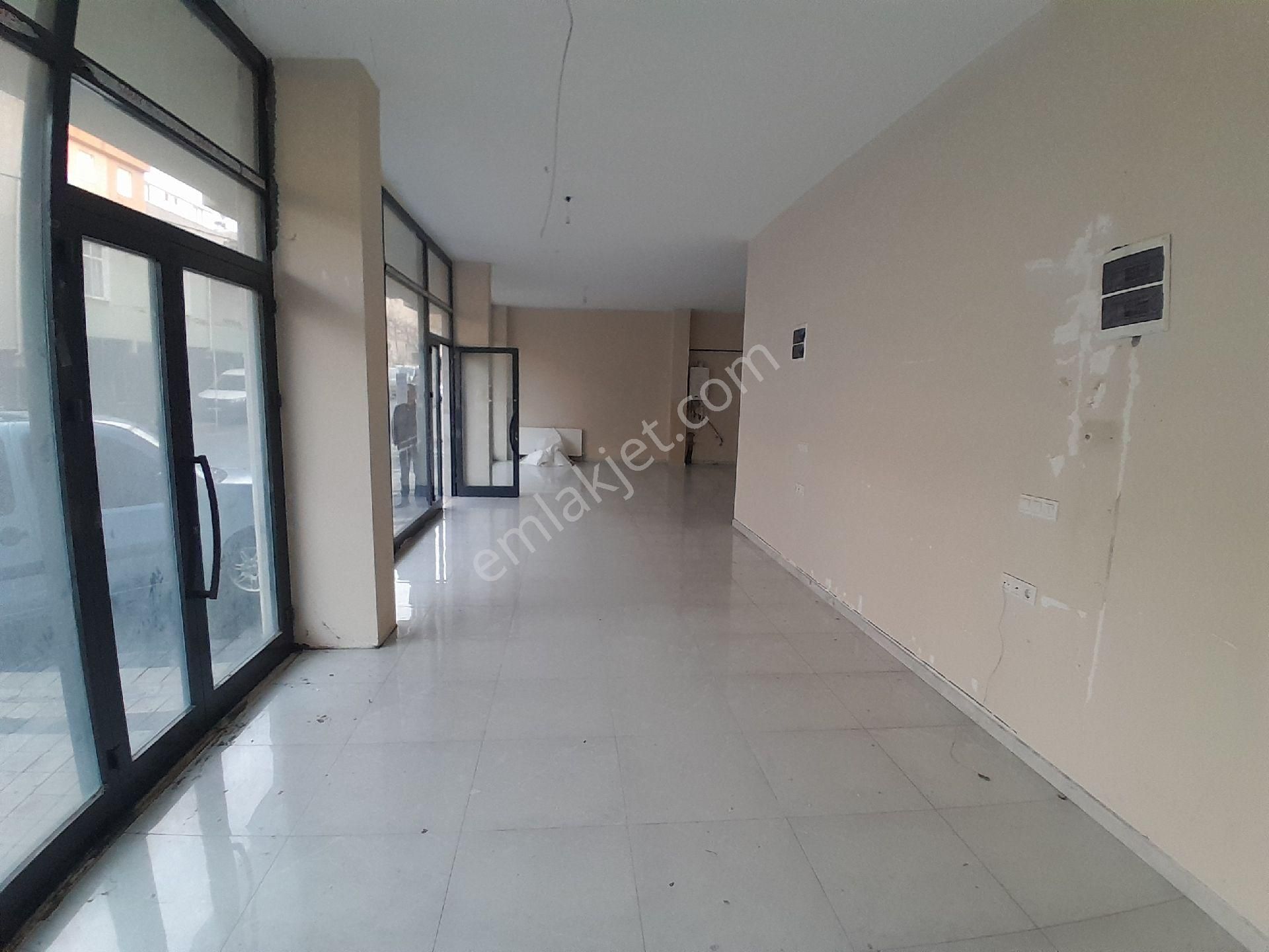 Uğur Çevik'ten Kiralık 250m2 Bodrumlu+ön Kullanımlı Dükkan - Görsel 11