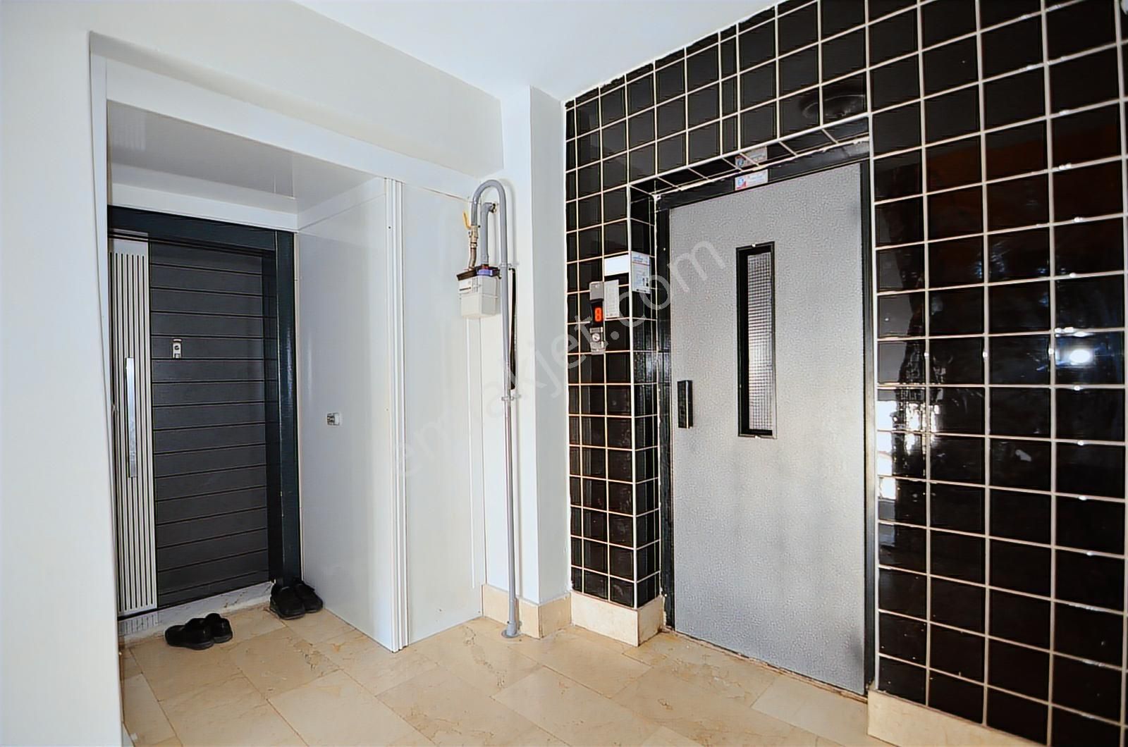 Talha Tozduman'dan A.özcan'da Ferah Geniş Aydınlık 255m2 6+1 - Görsel 12