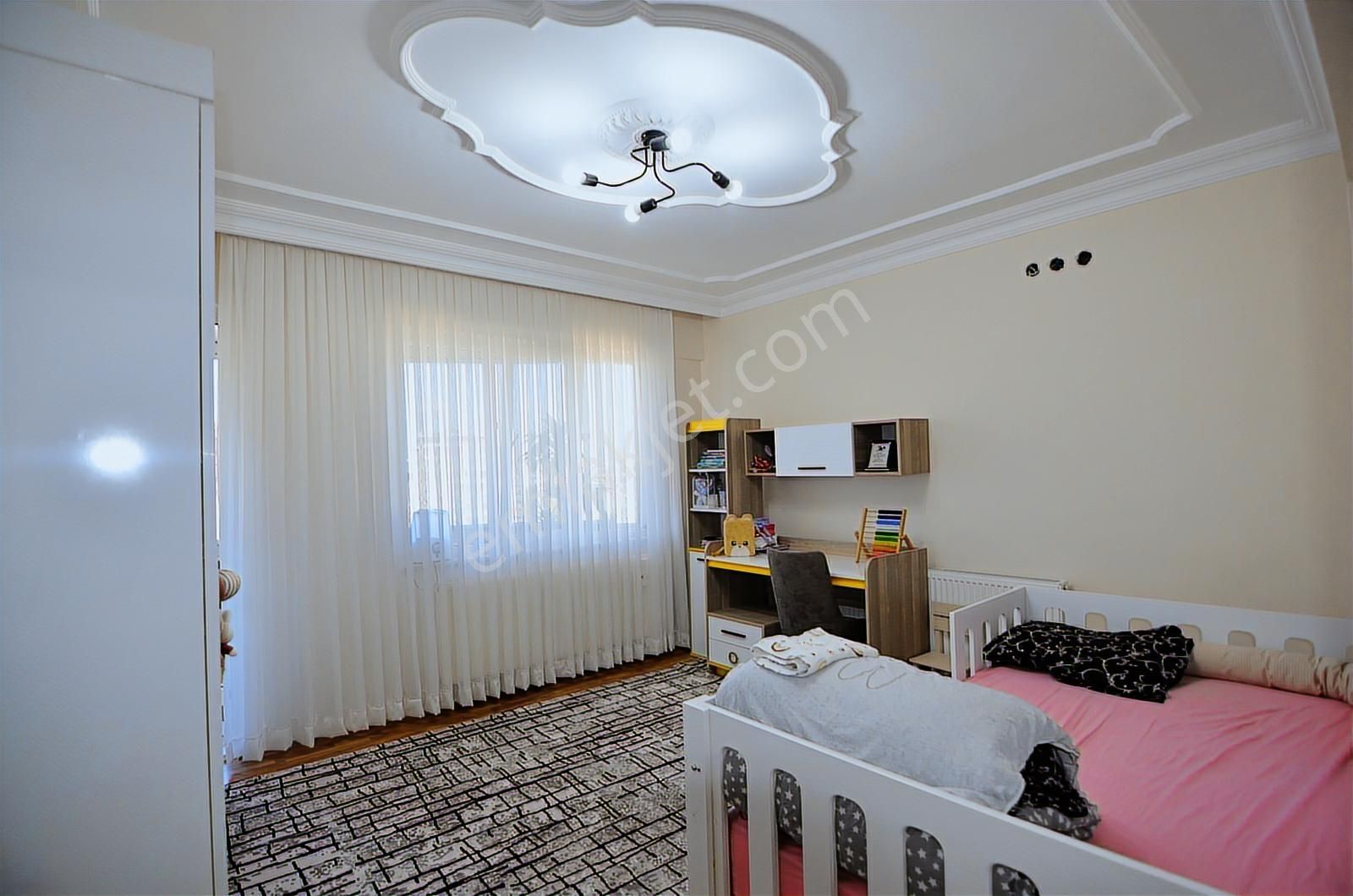 Talha Tozduman'dan A.özcan'da Ferah Geniş Aydınlık 255m2 6+1 - Görsel 8