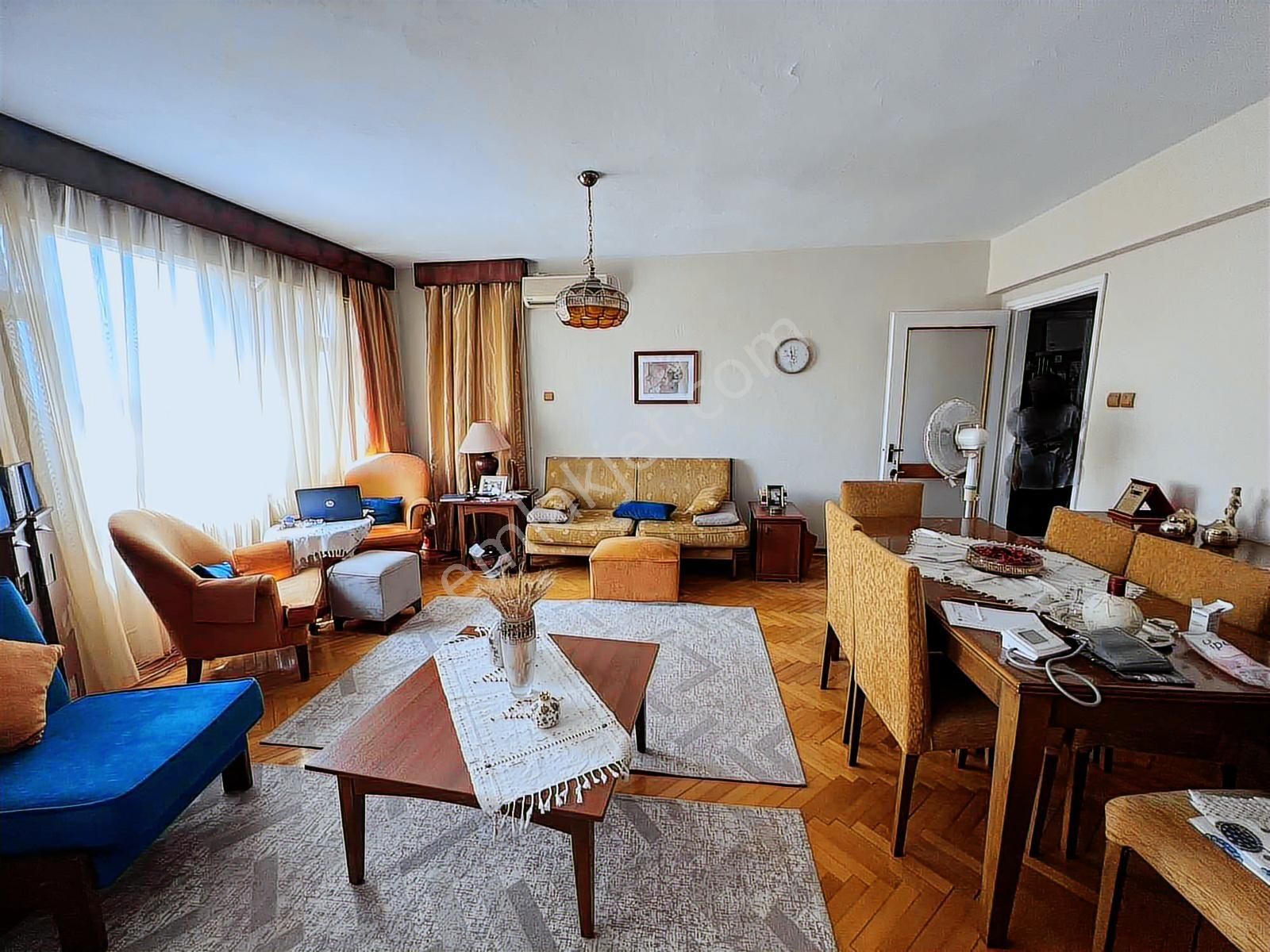 Acıbadem Hukukcular Sitesi 3+1 120 2 Kat Daire