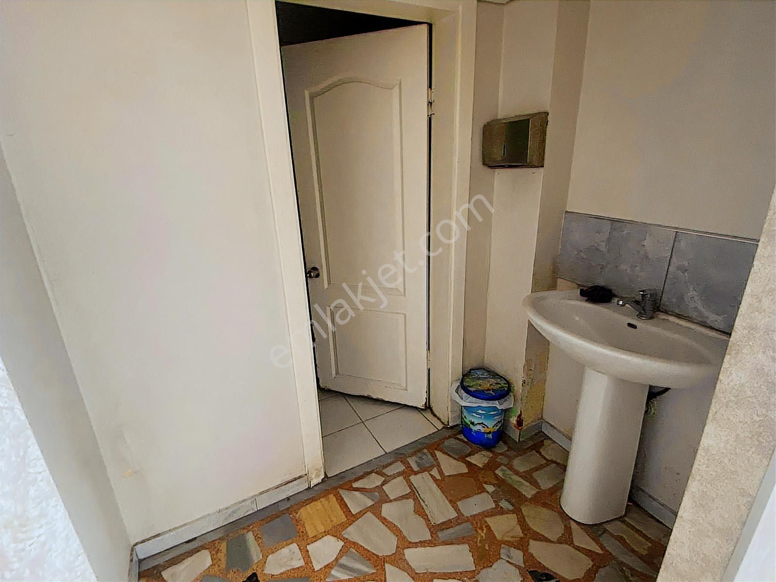 Atatürk Mah. Girne Cad. 100m2+50m2 Ön Kullanımlı Kiralık Dükkan - Görsel 19