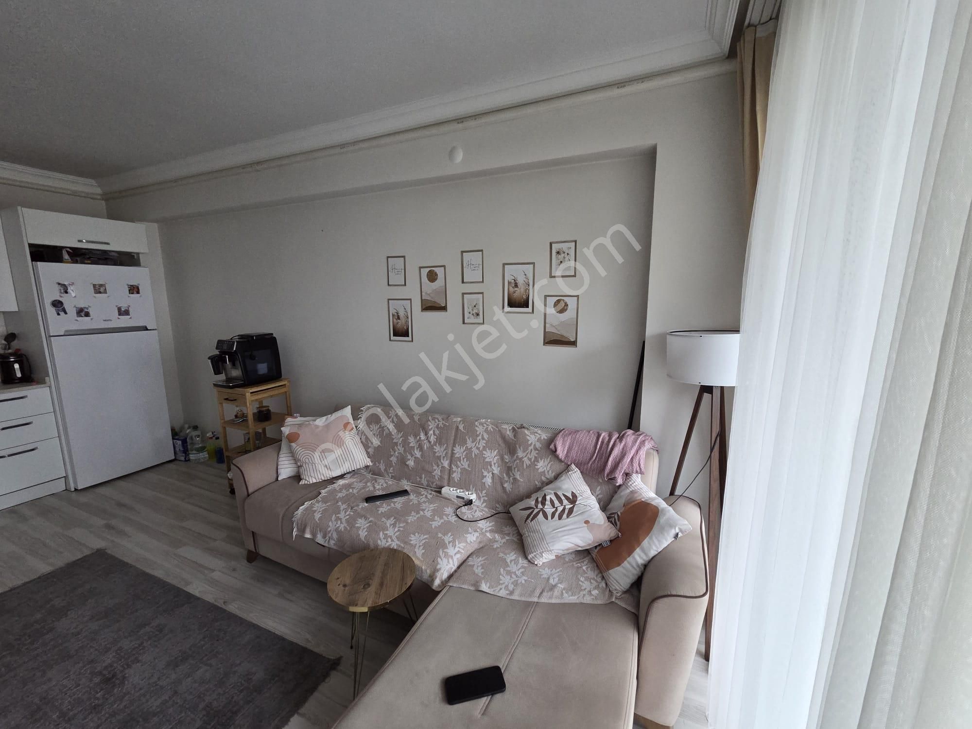 Üniversite Mahallesi Nort Point Sitesi'nde 1+1 Kiralık Daire - Görsel 16