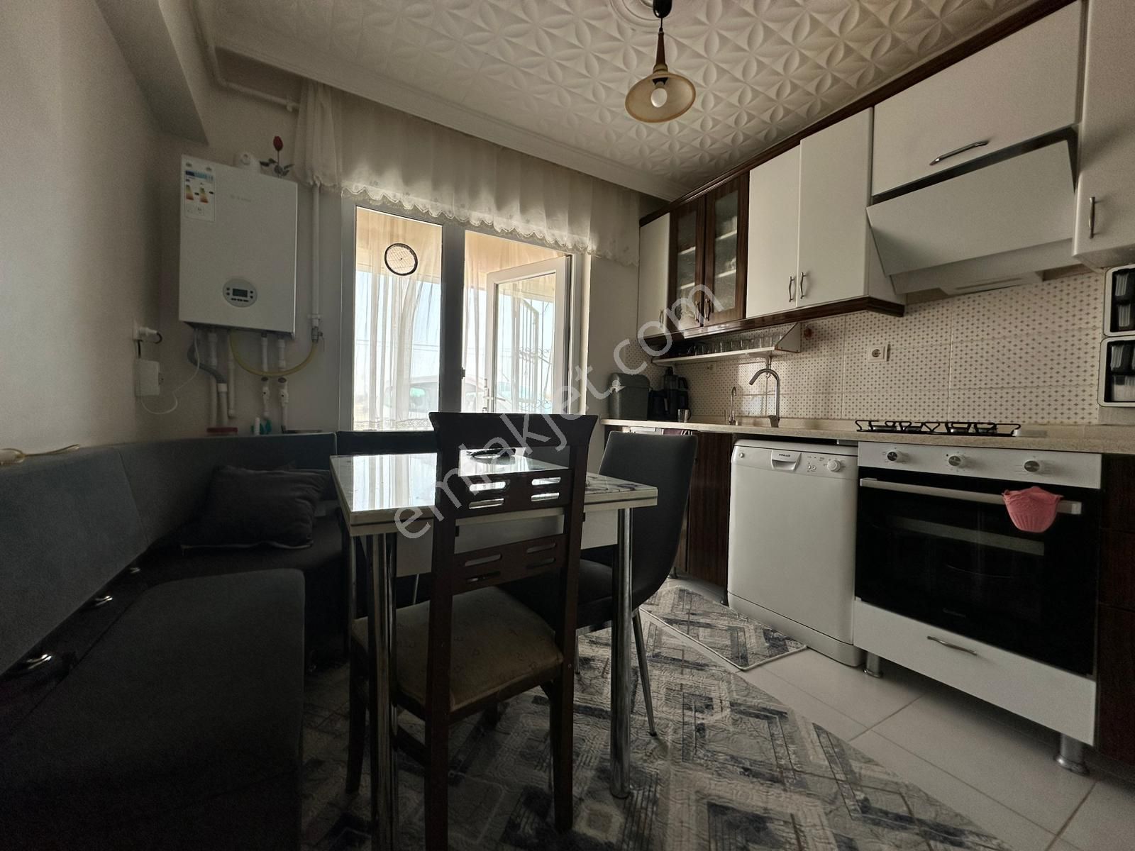 Kalecik Emlak`tan E.banyolu Kilerli Ferah 4+1 Masrafsız Daire - Görsel 2