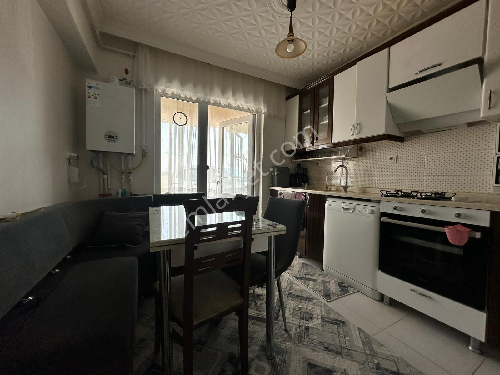 Kalecik Emlak`tan E.banyolu Kilerli Ferah 4+1 Masrafsız Daire - Görsel 3