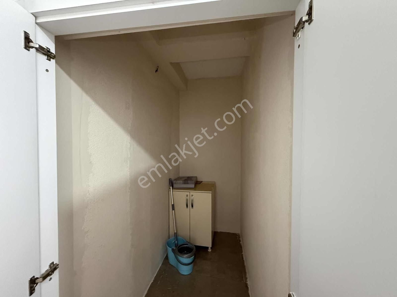 Ataşehir Kayışdağ Mah Ayaz Sokak 1+1 40 M2 Yüksek Giriş - Görsel 22