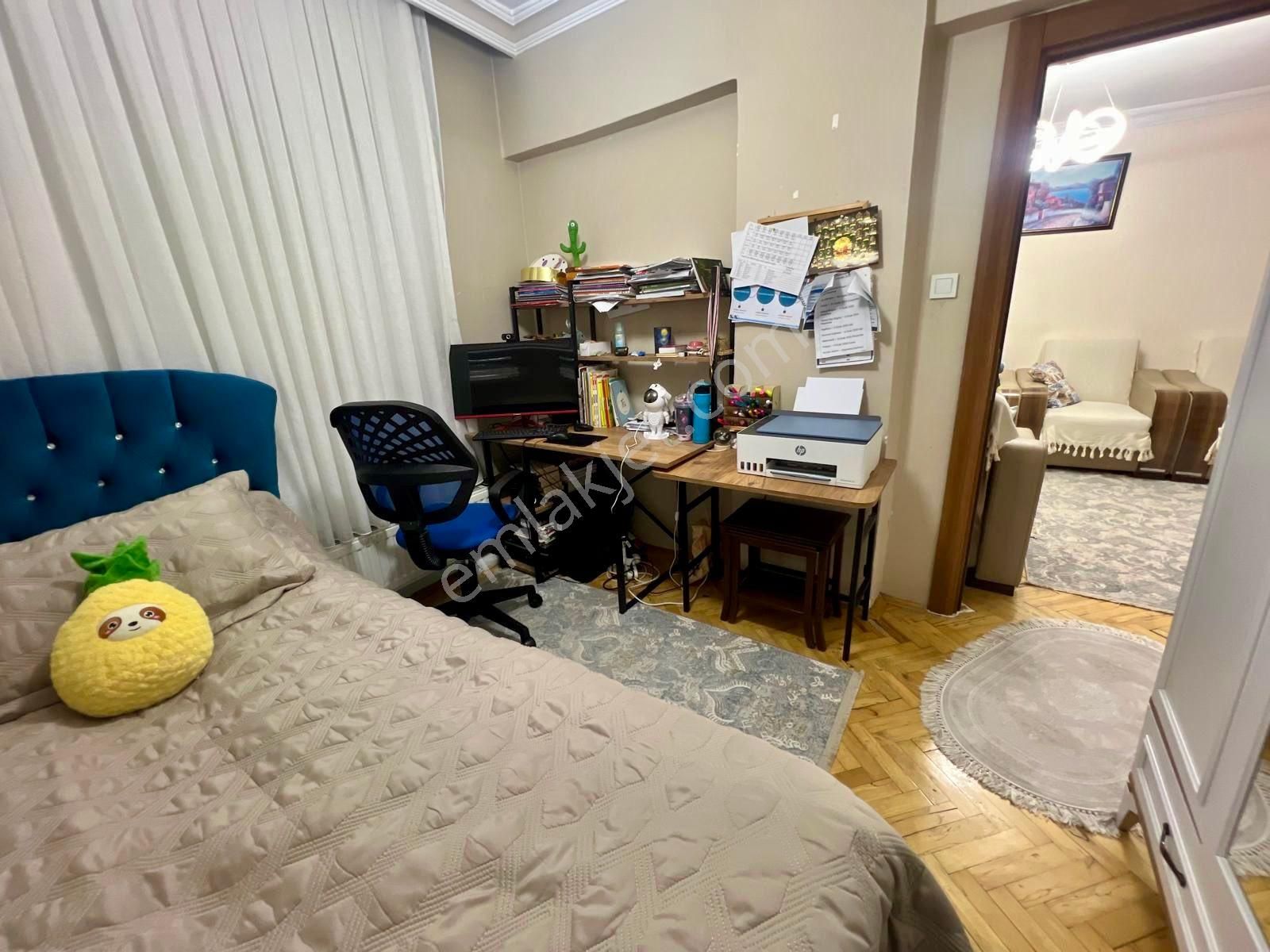 Kuyubaşı Metro Yakını Katta Masrafsız Kök Tapulu 3+1 - Görsel 27