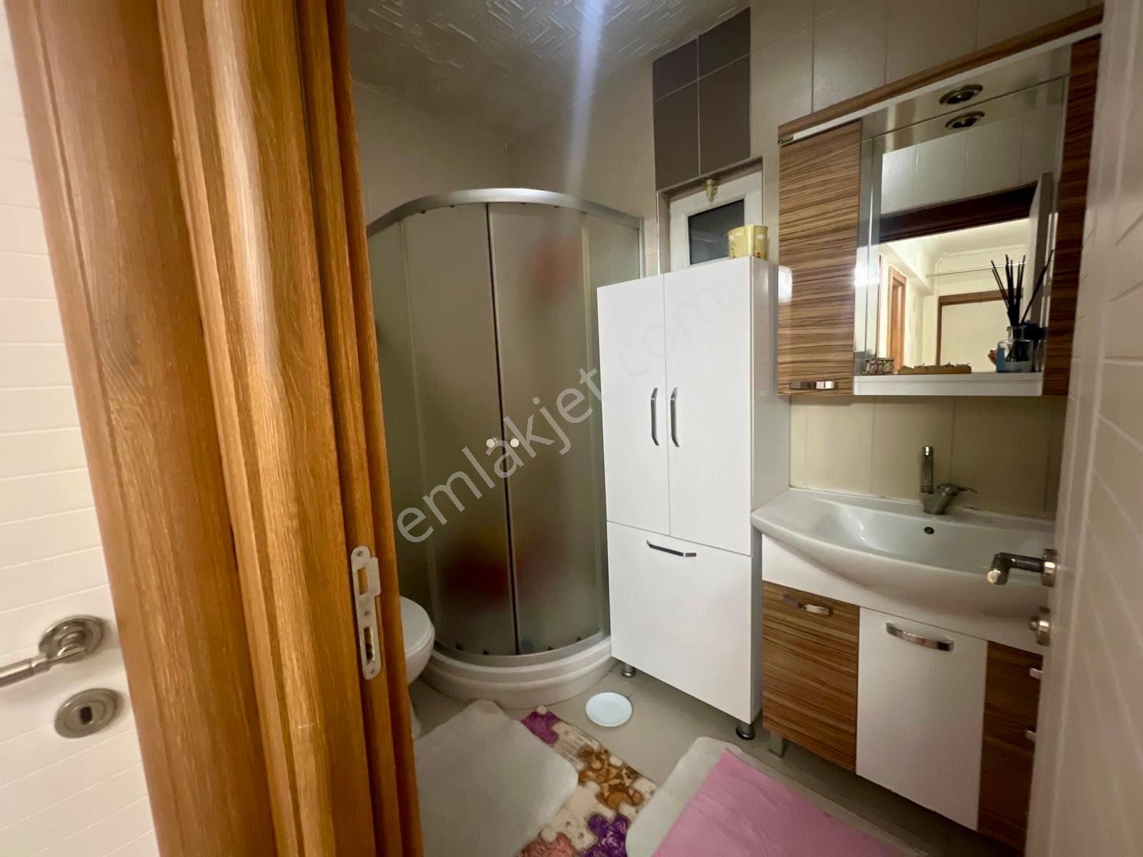 Kuyubaşı Metro Yakını Katta Masrafsız Kök Tapulu 3+1 - Görsel 11