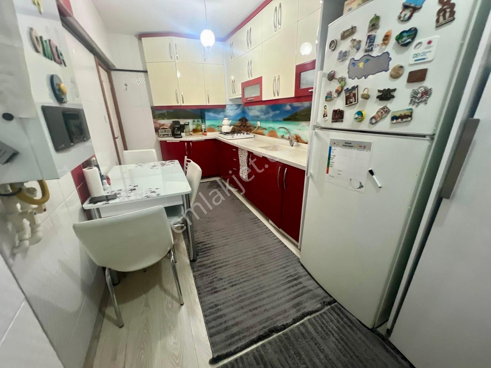 Kuyubaşı Metro Yakını Katta Masrafsız Kök Tapulu 3+1 - Görsel 4