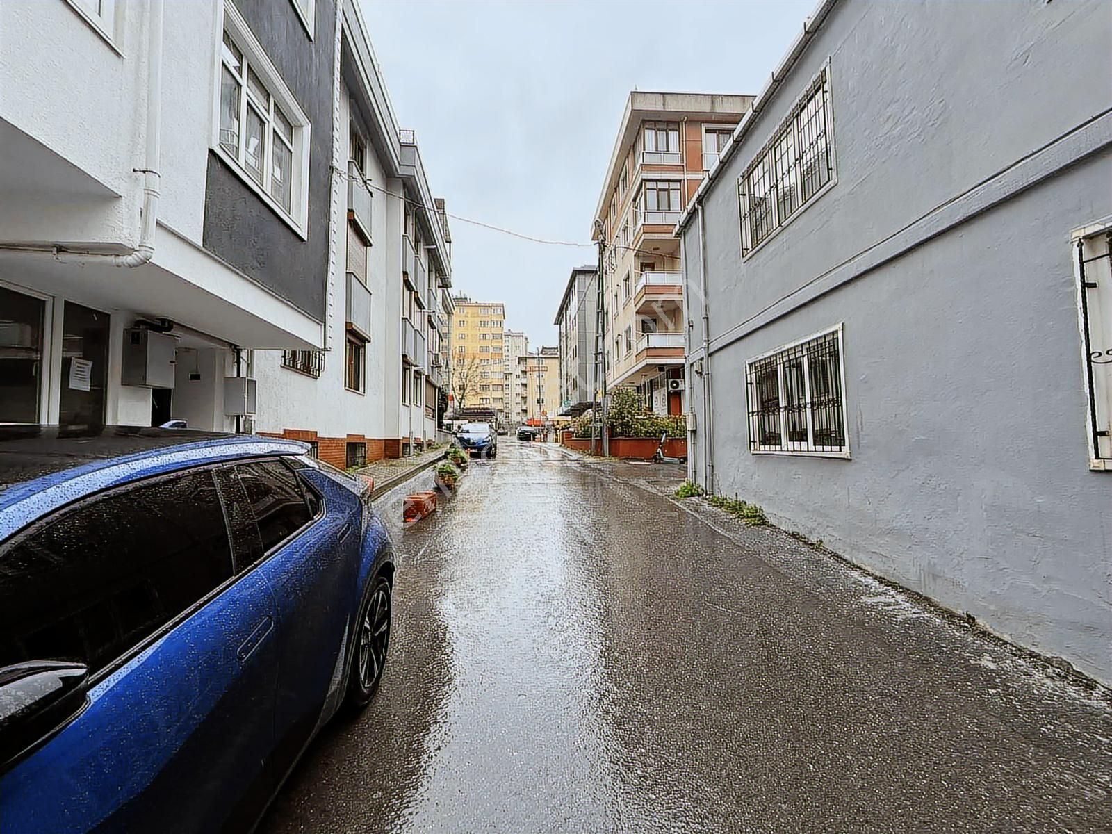 Küçükbakkalköy Mah.ana Caddeya 3.cü Dükkan 50 M2 - Görsel 2